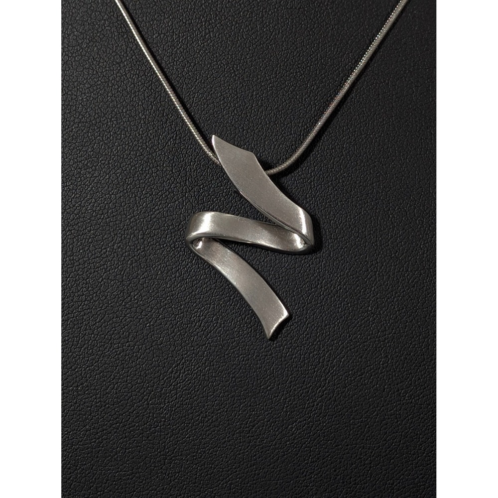 AGI 925 Italy Sterling Silver Ribbon Pendant Necklace 20 in Modernist